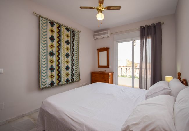 Radhus i Fuengirola - Ref 290: Radhus med takterrass, havsutsikt, pool och gångavstånd till stranden. Radhus i Fuengirola - Ref 290: Radhus med takterrass, havsutsikt, pool och gångavstånd till stranden.