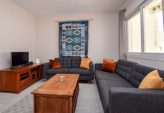 Radhus i Fuengirola - Ref 290: Radhus med takterrass, havsutsikt, pool och gångavstånd till stranden. Radhus i Fuengirola - Ref 290: Radhus med takterrass, havsutsikt, pool och gångavstånd till stranden.