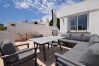 Radhus i Fuengirola - Ref 290: Radhus med takterrass, havsutsikt, pool och gångavstånd till stranden. Radhus i Fuengirola - Ref 290: Radhus med takterrass, havsutsikt, pool och gångavstånd till stranden.