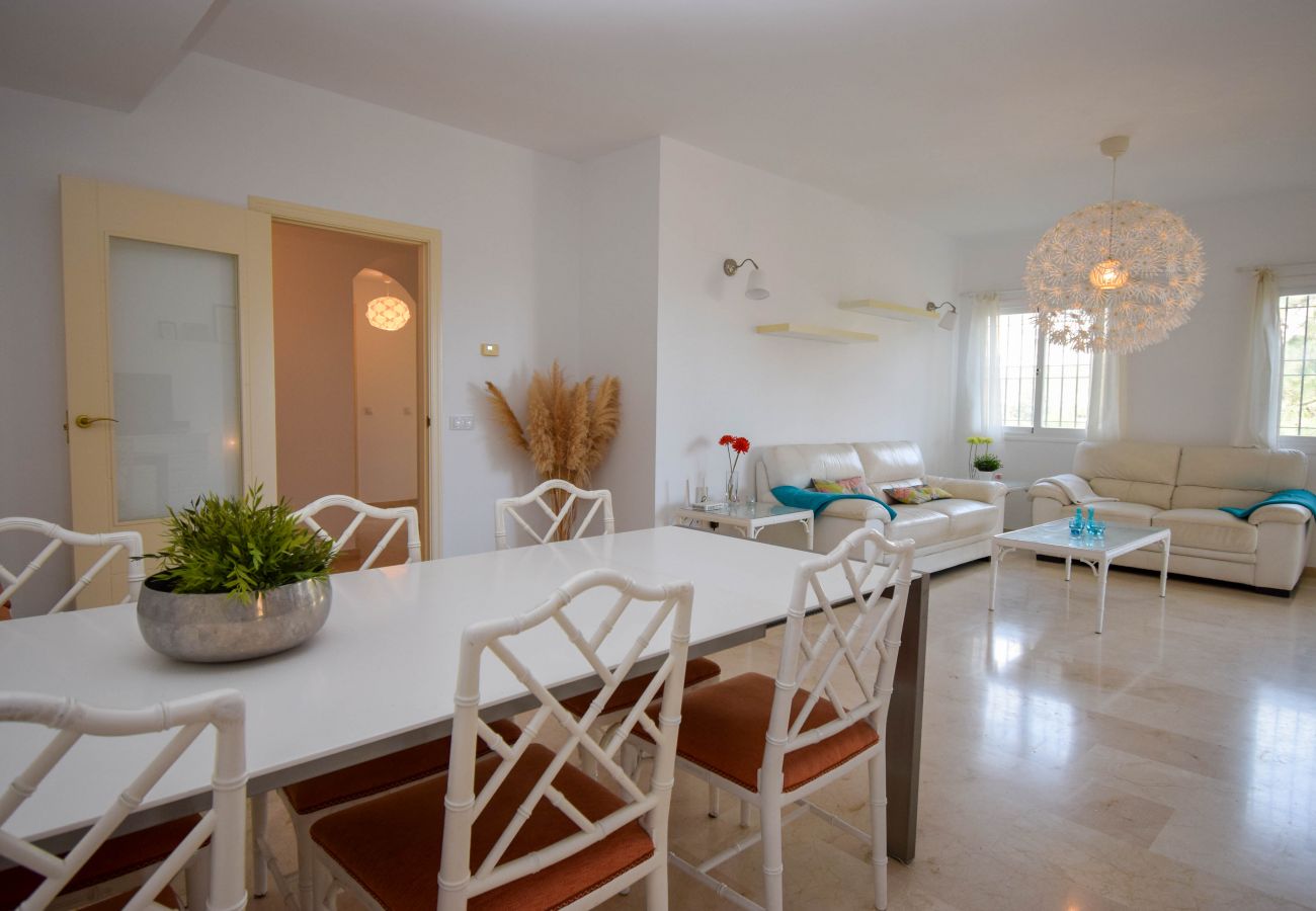 Lägenhet i Mijas Costa - Ref: 225 Rymlig ljus lägenhet nära stranden och golfbanan