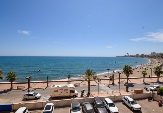 Lägenhet i Fuengirola - Ref: 321 Strandnära lägenhet med fantastisk havsutsikt i Torreblanca