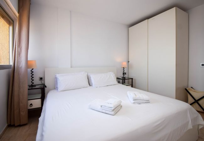 Lägenhet i Fuengirola - Ref 318 Lägenhet med 2 sovrum vid havet i centrala Fuengirola intill hamnen Lägenhet i Fuengirola - Ref 318 Lägenhet med 2 sovrum vid havet i centrala Fuengirola intill hamnen