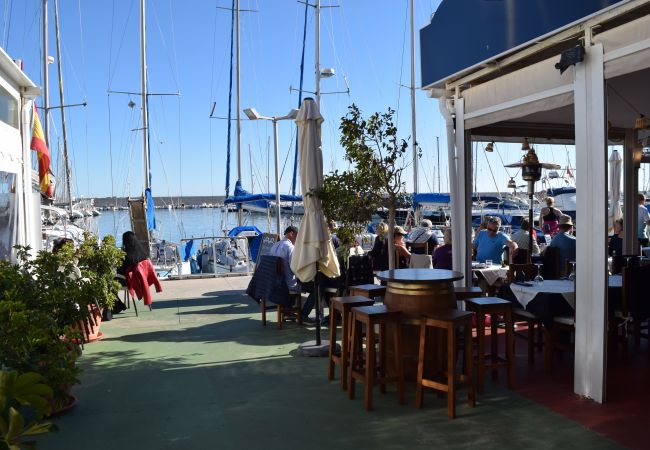 Lägenhet i Fuengirola - Ref 318 Lägenhet med 2 sovrum vid havet i centrala Fuengirola intill hamnen Lägenhet i Fuengirola - Ref 318 Lägenhet med 2 sovrum vid havet i centrala Fuengirola intill hamnen