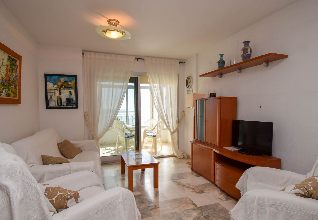 Lägenhet i Fuengirola - Ref 220 Strandnära lägenhet med 2 sovrum och havsutsikt i Torreblanca