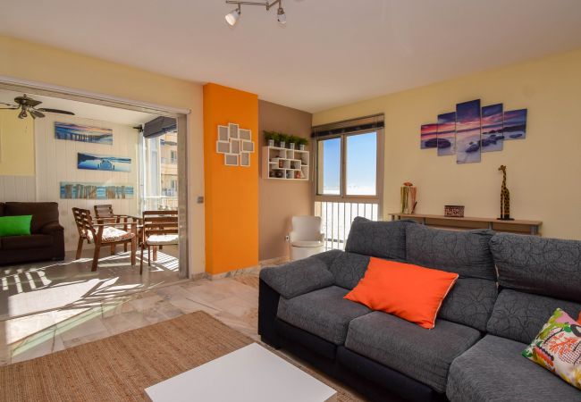 Lägenhet i Fuengirola - Ref: 322 Modern 3-sovrumslägenhet vid havet med fantastisk utsikt Lägenhet i Fuengirola - Ref: 322 Modern 3-sovrumslägenhet vid havet med fantastisk utsikt
