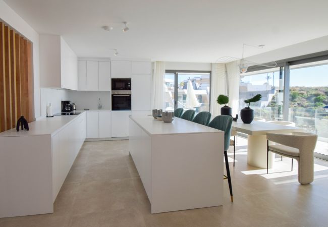 Lägenhet i Mijas Costa - Ref: 272 Ljust modernt radhus med 3 sovrum i Eden, Mijas Costa Lägenhet i Mijas Costa - Ref: 272 Ljust modernt radhus med 3 sovrum i Eden, Mijas Costa
