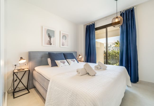 Lägenhet i Fuengirola - Ref: 323 Lyxig modern trädgårdslägenhet i populär resort