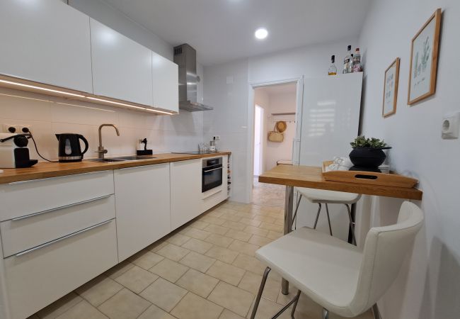 Lägenhet i Fuengirola - Ref: 324 Central 4-rumslägenhet med pool och nära till allt Lägenhet i Fuengirola - Ref: 324 Central 4-rumslägenhet med pool och nära till allt