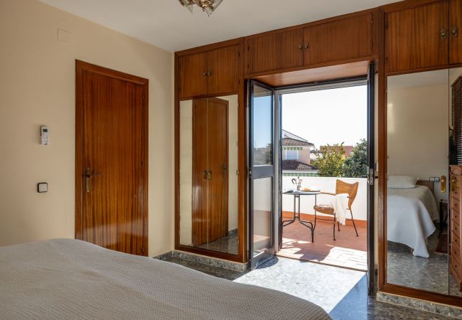 Villa i Fuengirola - Ref: 325 Villa Elena - Large villa with private Pool Villa i Fuengirola - Ref: 325 Villa Elena - Large villa with private Pool