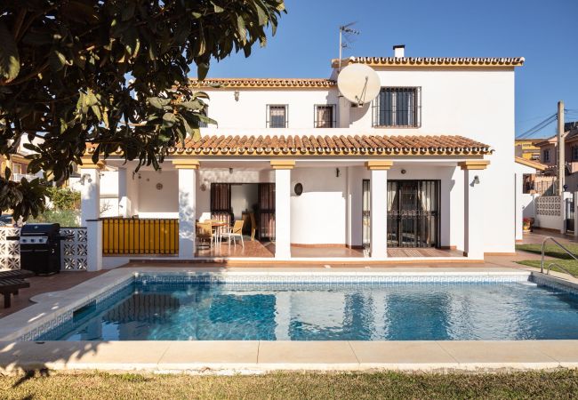 Villa i Fuengirola - Ref: 325 Villa Elena - Large villa with private Pool Villa i Fuengirola - Ref: 325 Villa Elena - Large villa with private Pool