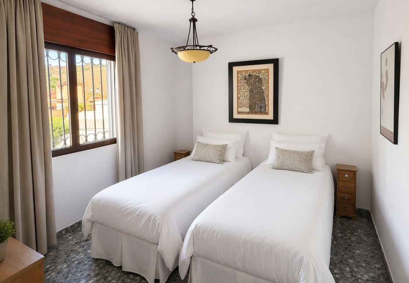 Villa i Fuengirola - Ref: 325 Villa Elena - Large villa with private Pool