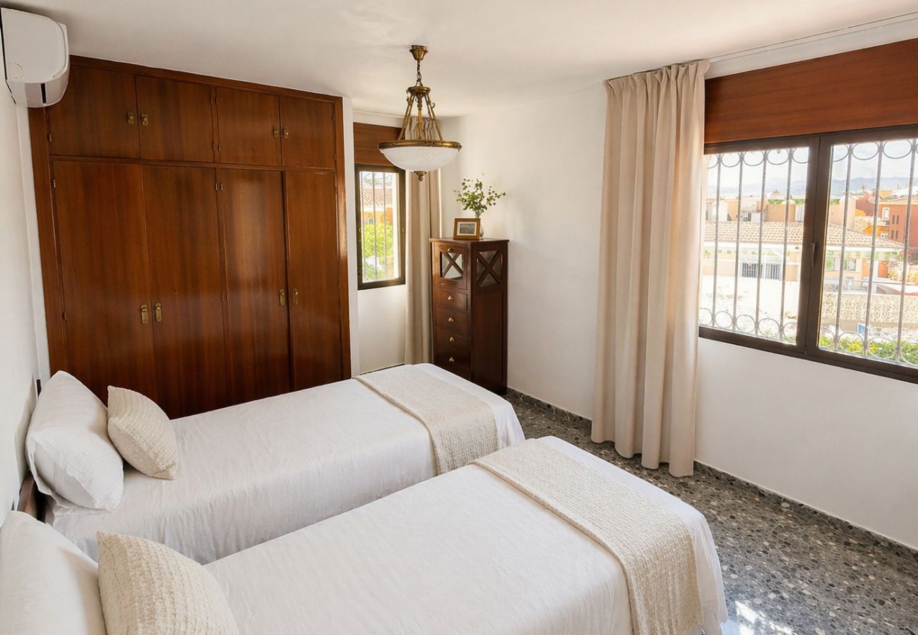 Villa i Fuengirola - Ref: 325 Villa Elena - Large villa with private Pool